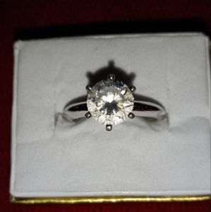 Beautiful CZ Sterling Silver 925 Ring Sz 7